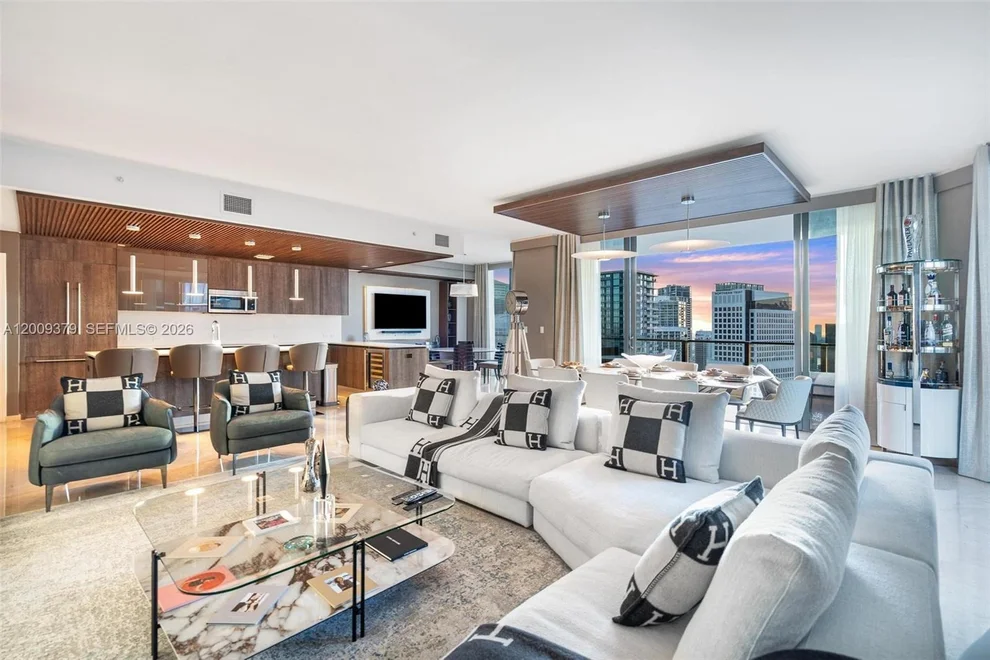 Unit for sale at 88 SW 7th St, Miami, FL 33130