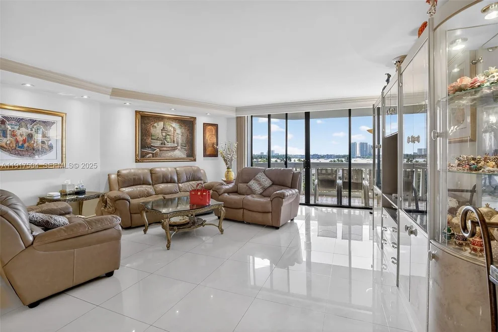 Unit for sale at 1000 Island Blvd, Aventura, FL 33160