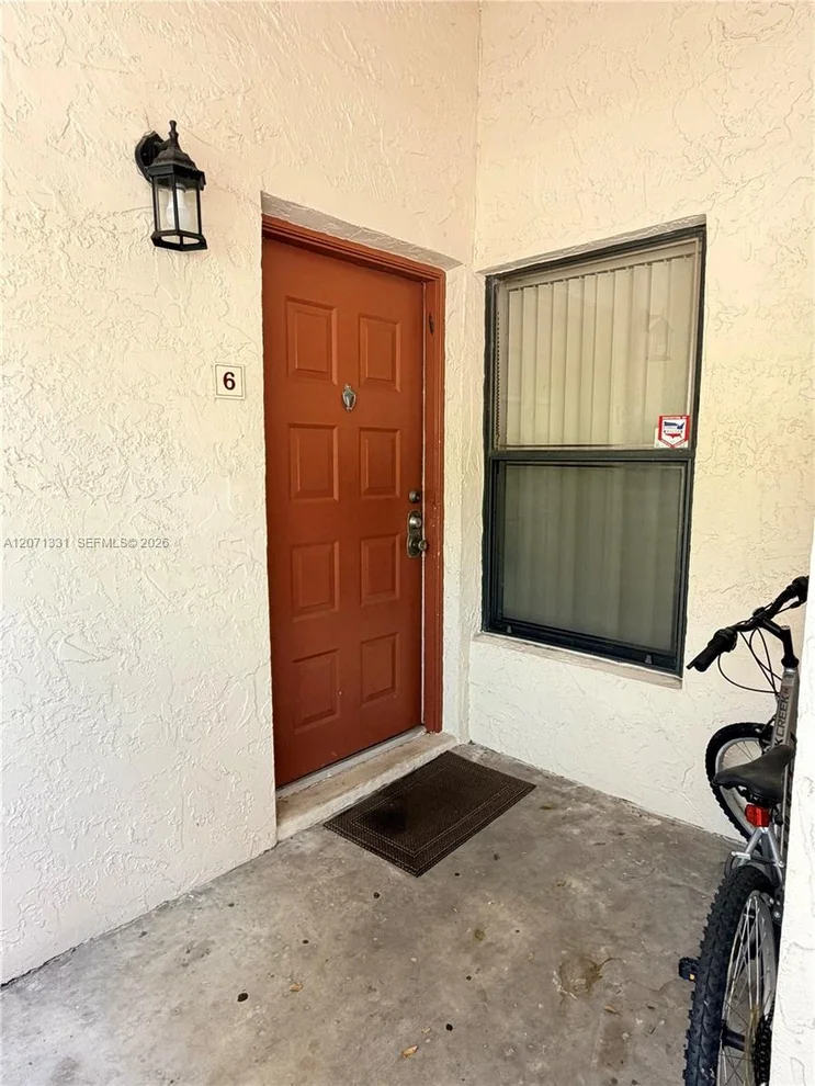 Unit for sale at 20035 NE 3rd Ct, Miami, FL 33179