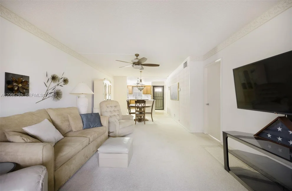 Unit for sale at 750 SE 6th Ave, Deerfield Beach, FL 33441