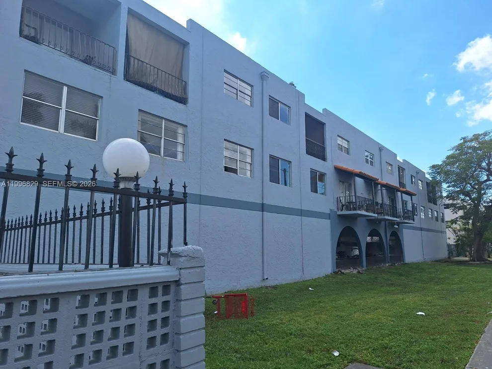 Unit for sale at 1300 W 53rd St, Hialeah, FL 33012