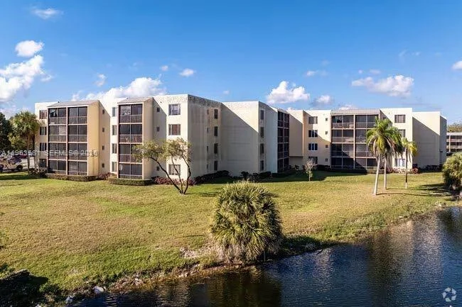 Unit for sale at 2075 NW 46th Ave, Lauderhill, FL 33313