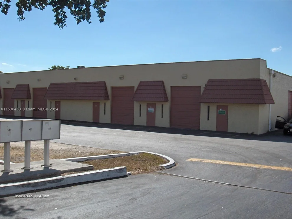 Unit for sale at 10890 QUAIL ROOST DR, Miami, FL 33157
