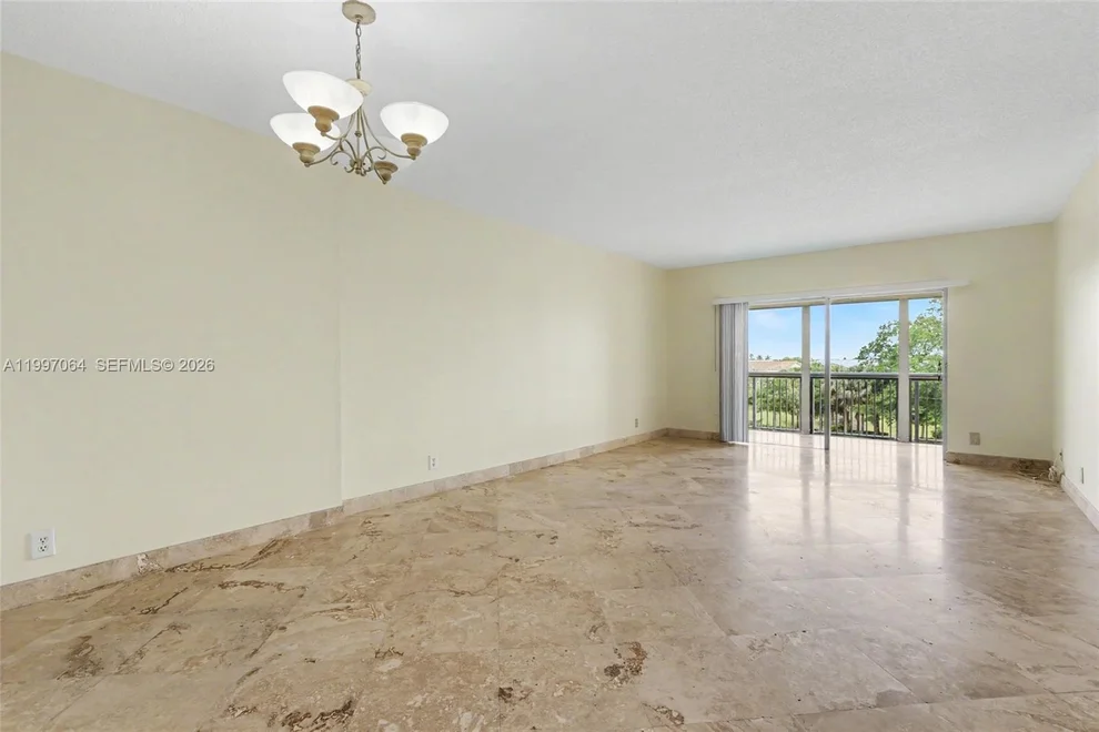 Unit for sale at 4200 Hillcrest Dr, Hollywood, FL 33021