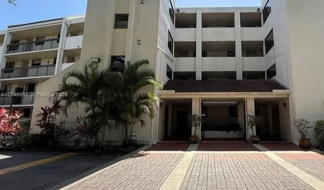 Unit for sale at 109 Lake Emerald Dr, Oakland Park, FL 33309