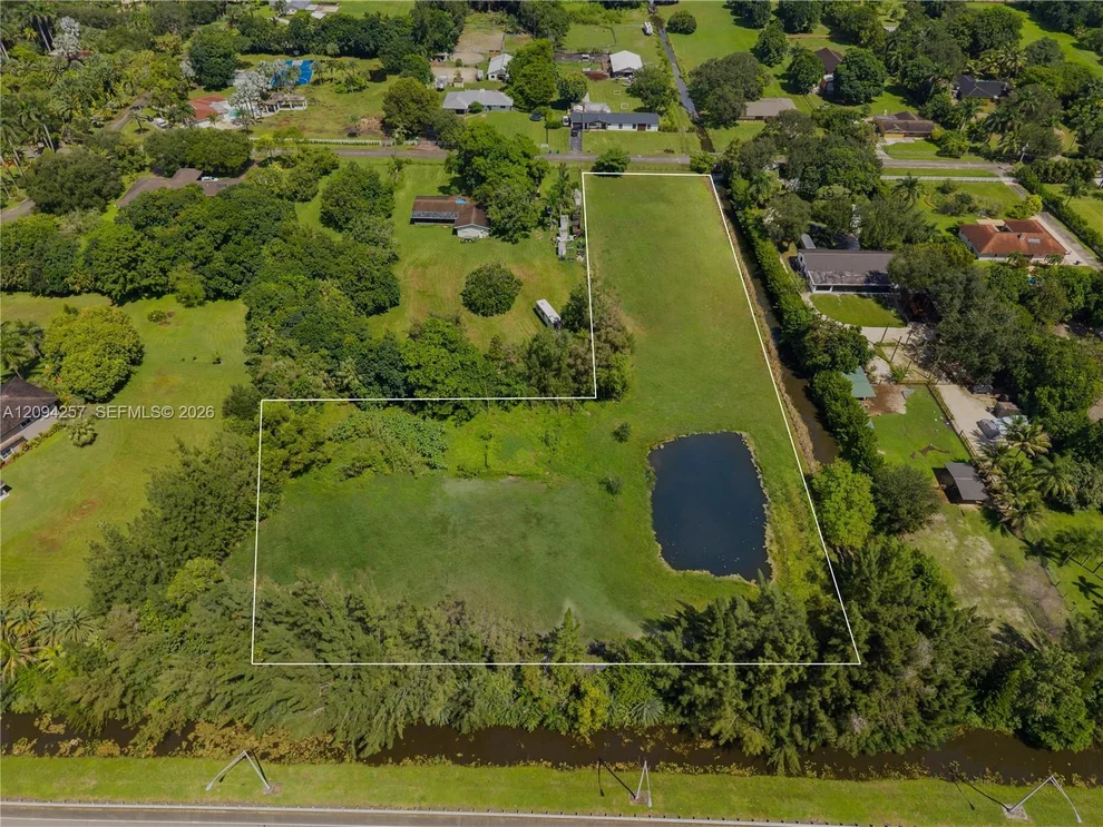 Unit for sale at 18100 SW 70th Pl, Southwest Ranches, FL 33331