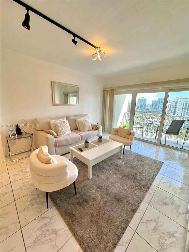 Unit for sale at 300 Bayview Dr, Sunny Isles Beach, FL 33160