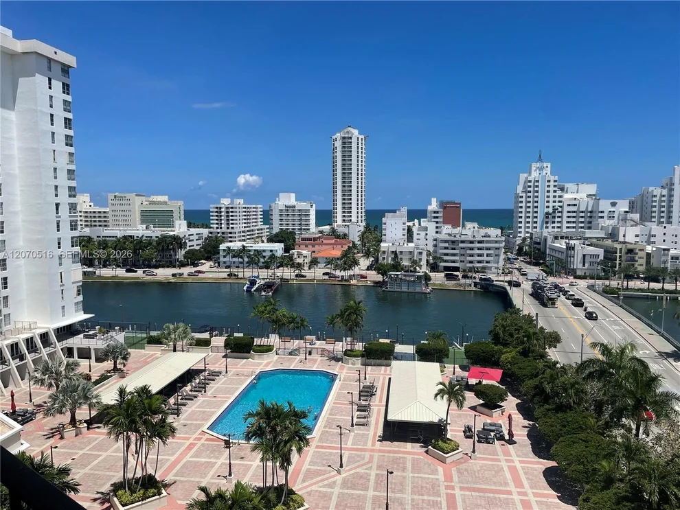 Unit for sale at 4101 Pine Tree Dr, Miami Beach, FL 33140