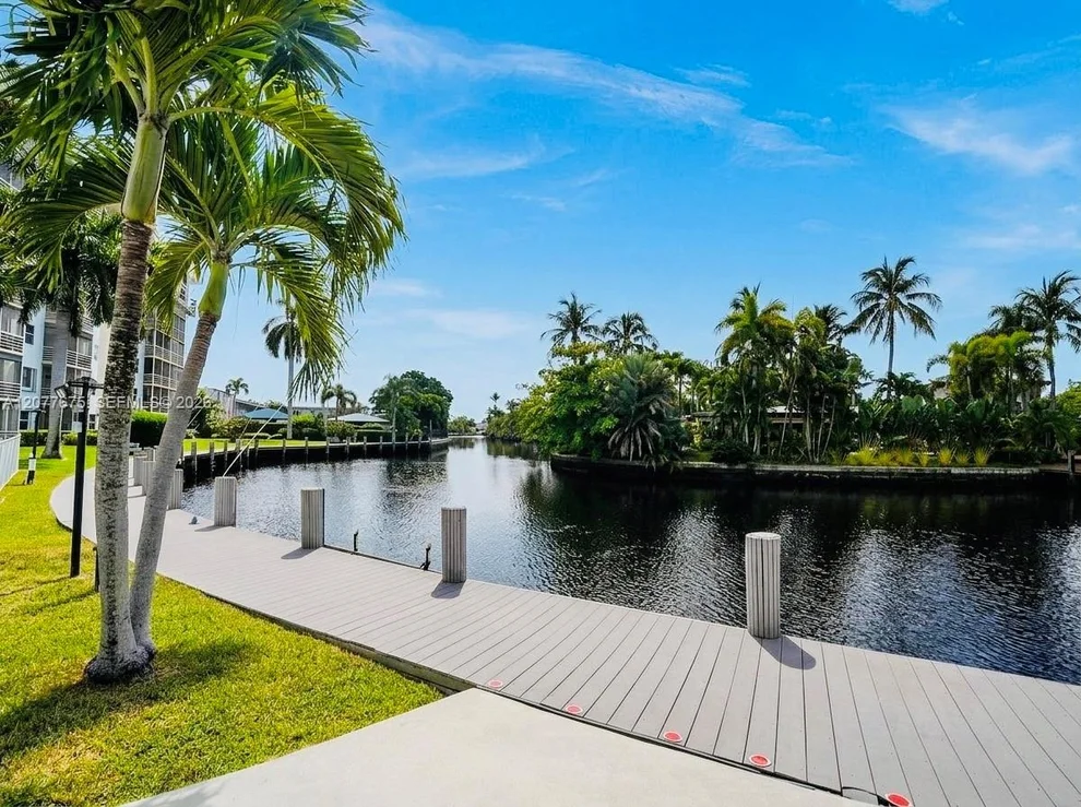 Unit for sale at 2970 NE 16th Ave, Oakland Park, FL 33334
