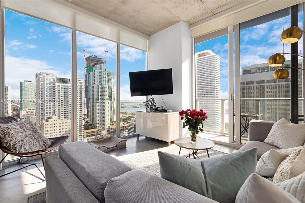 Unit for sale at 151 SE 1st St, Miami, FL 33131