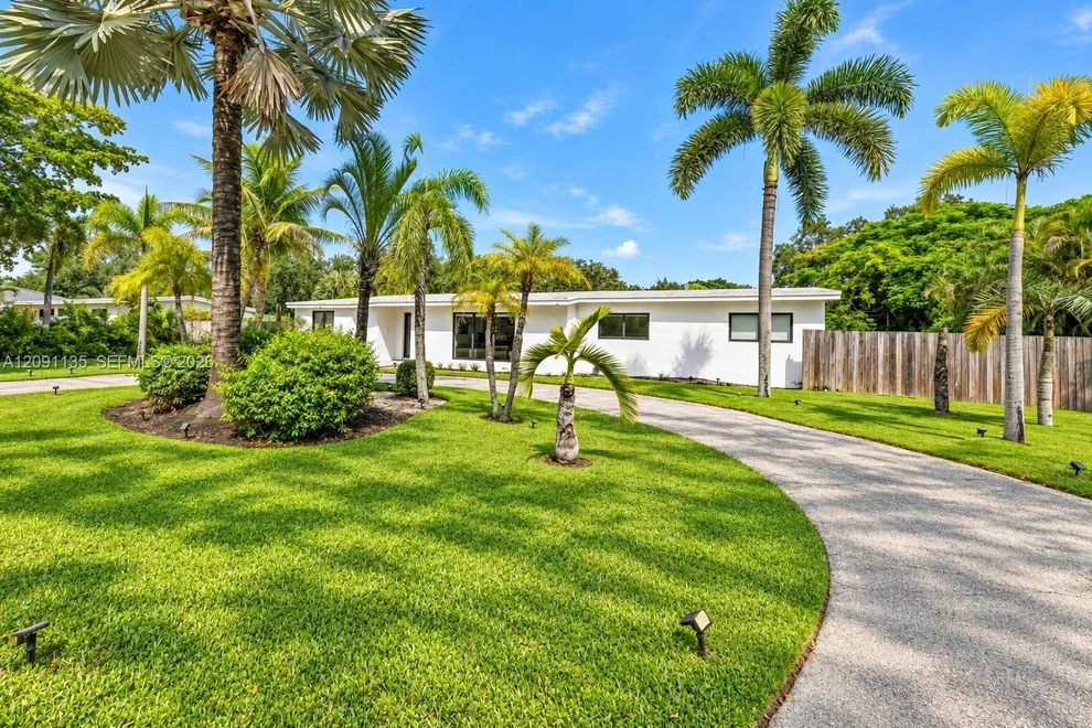 Unit for sale at 9401 SW 82nd Ave, Miami, FL 33156