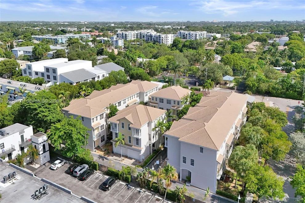 Unit for sale at 2726 Old Florida Trail, Wilton Manors, FL 33334
