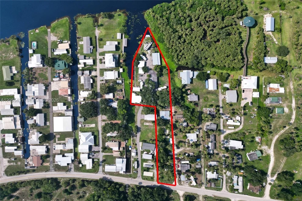 Unit for sale at 1069 Marina Ln & Cramer Ln, Moore Haven, FL 33741