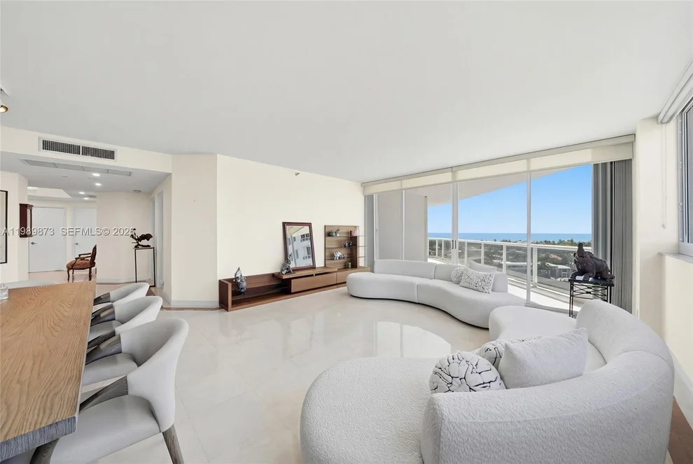 Unit for sale at 3801 NE 207th St, Aventura, FL 33180