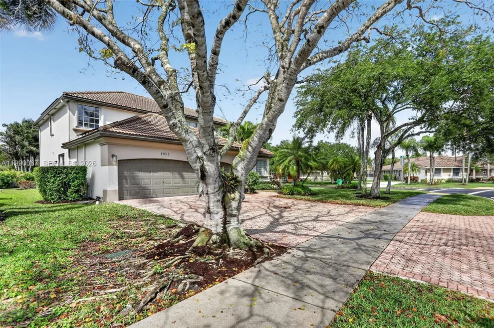Unit for sale at 4953 Kensington Cir, Coral Springs, FL 33076