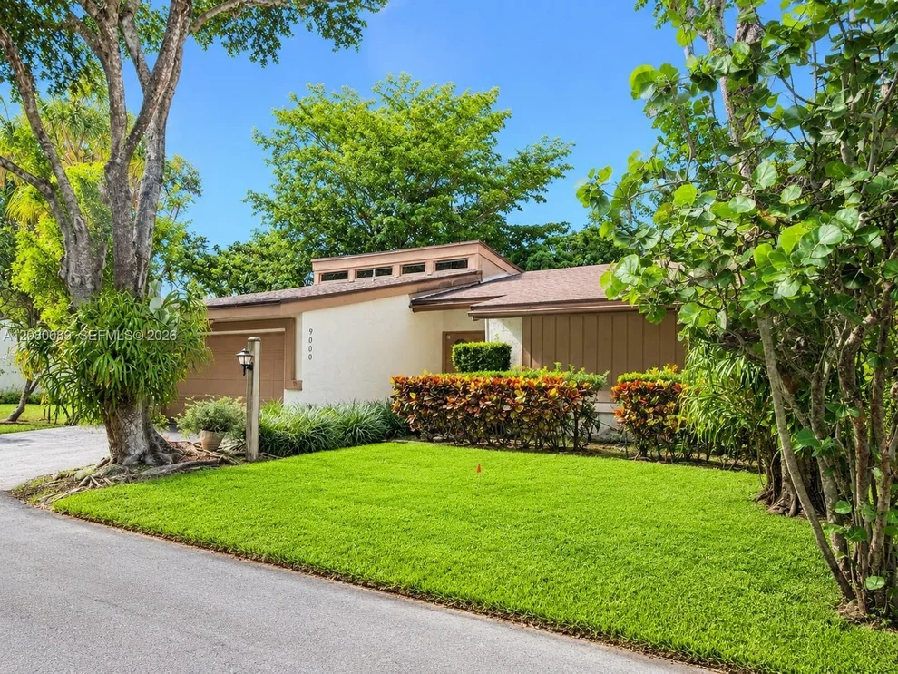 Unit for sale at 9000 SW 78th Ct, Miami, FL 33156