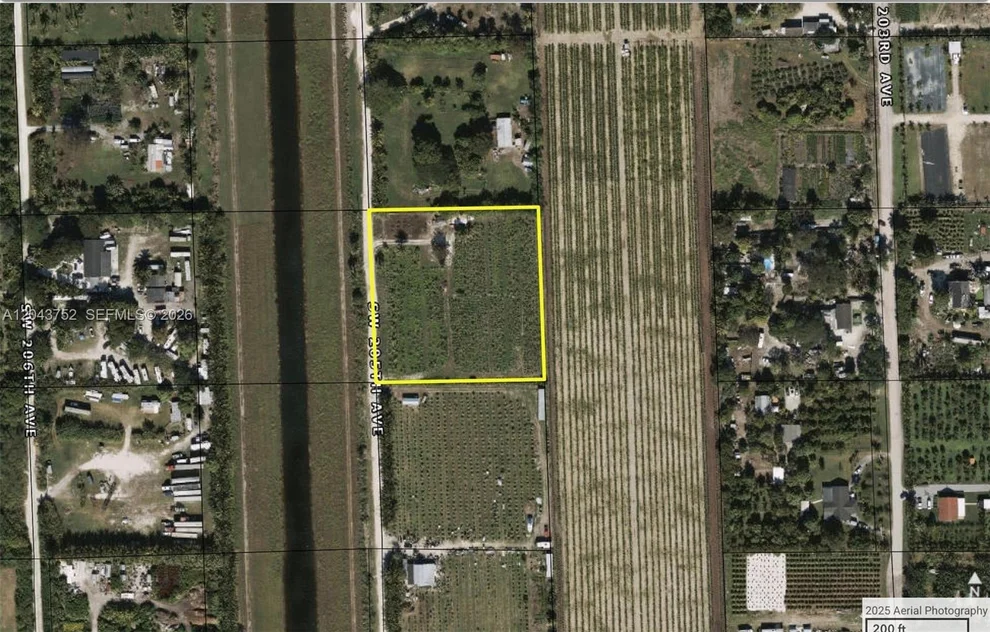Unit for sale at 15805 15805 SW 205 Avenue, Miami, FL 33187