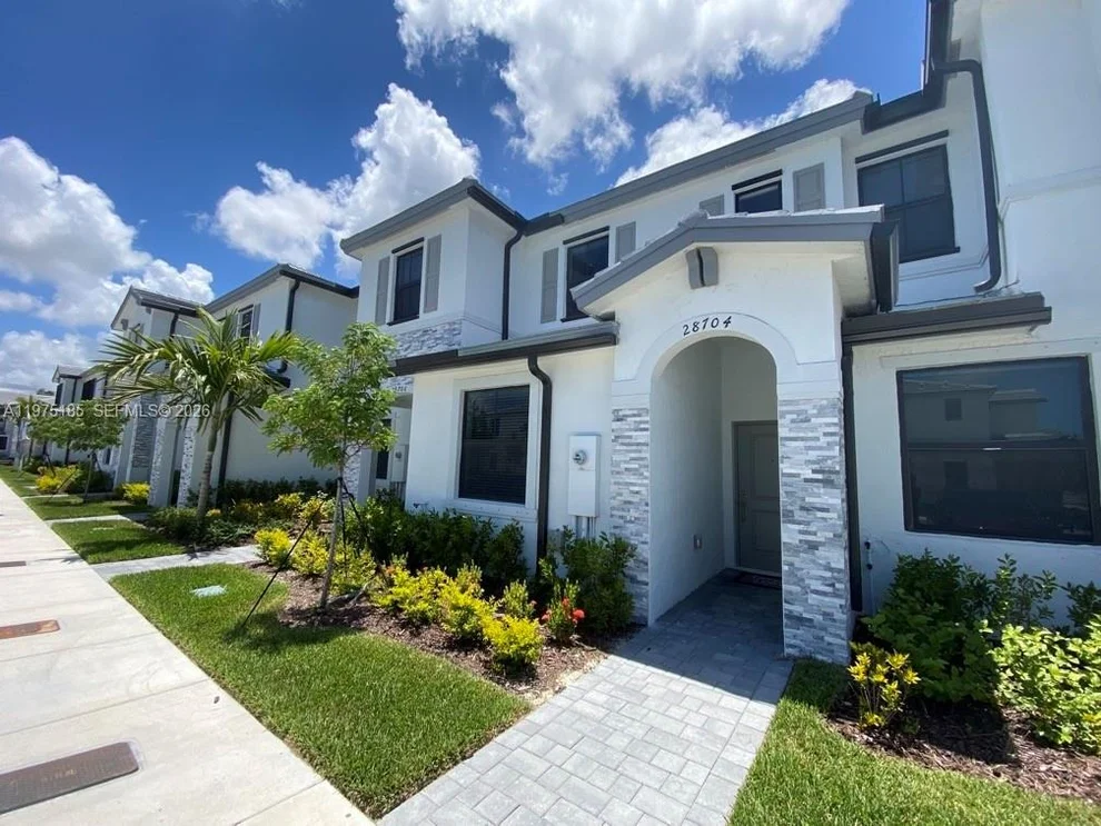 Unit for sale at 28704 SW 133rd Ct, Homestead, FL 33033