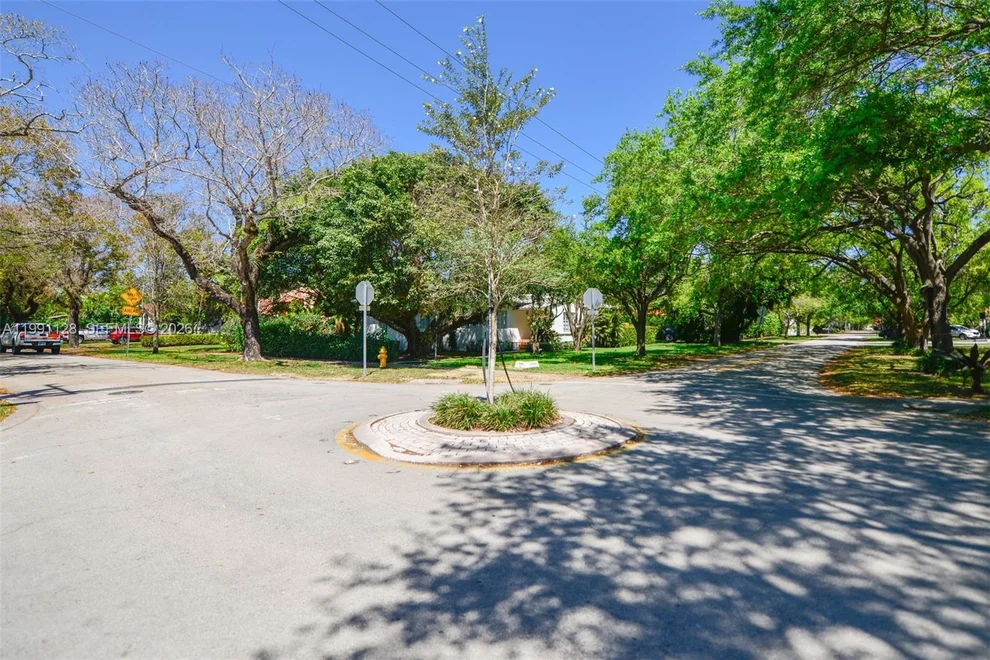 Unit for sale at 1201 Obispo Ave, Coral Gables, FL 33134
