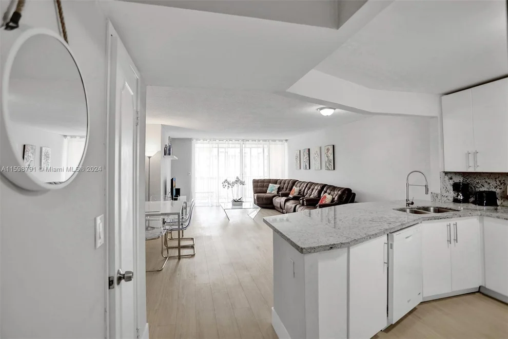Unit for sale at 1770 NE 191st St, Miami, FL 33179