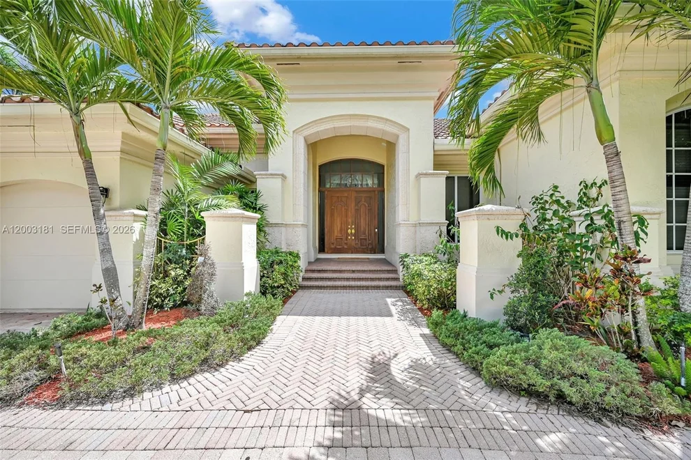 Unit for sale at 10430 Kestrel St, Plantation, FL 33324