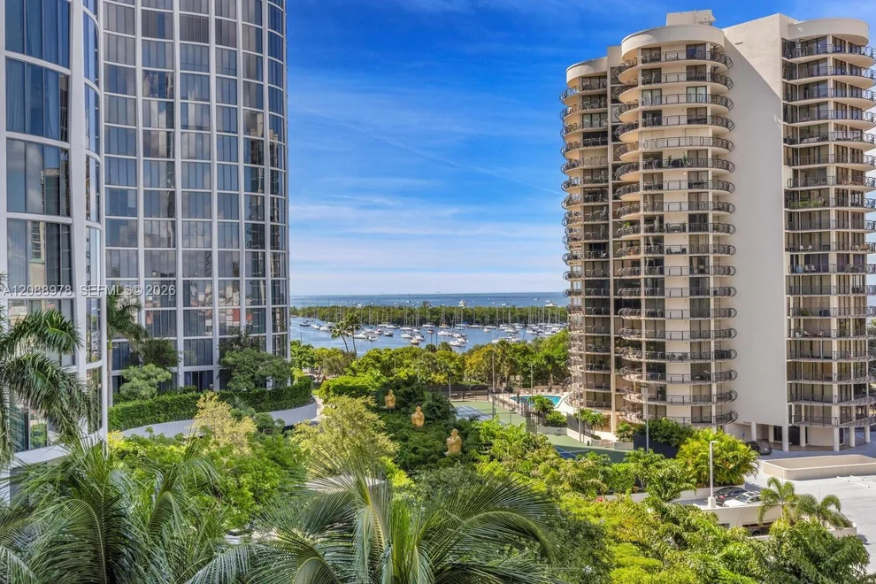 Unit for sale at 2831 S Bayshore Dr, Miami, FL 33133