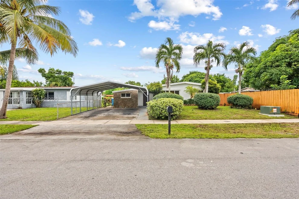 Unit for sale at 3711 SW 39th Ave, West Park, FL 33023