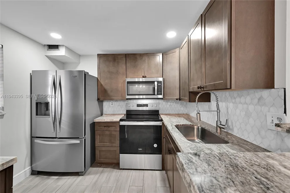 Unit for sale at 2850 Somerset Dr, Lauderdale Lakes, FL 33311
