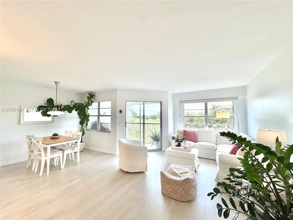 Unit for sale at 12601 SW 13th St, Pembroke Pines, FL 33027
