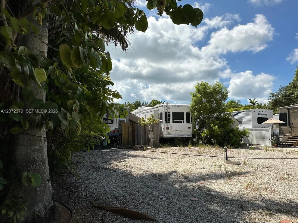 Unit for sale at 29859 Overseas Hwy #20, Big Pine, FL 33043