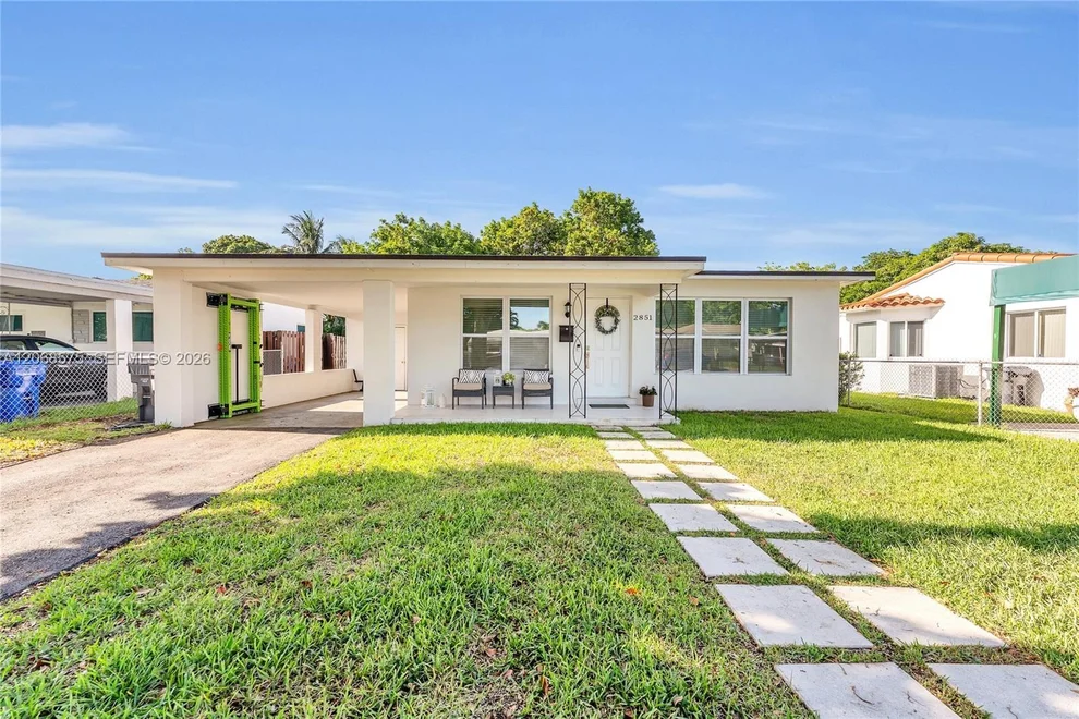 Unit for sale at 2851 Washington St, Hollywood, FL 33020