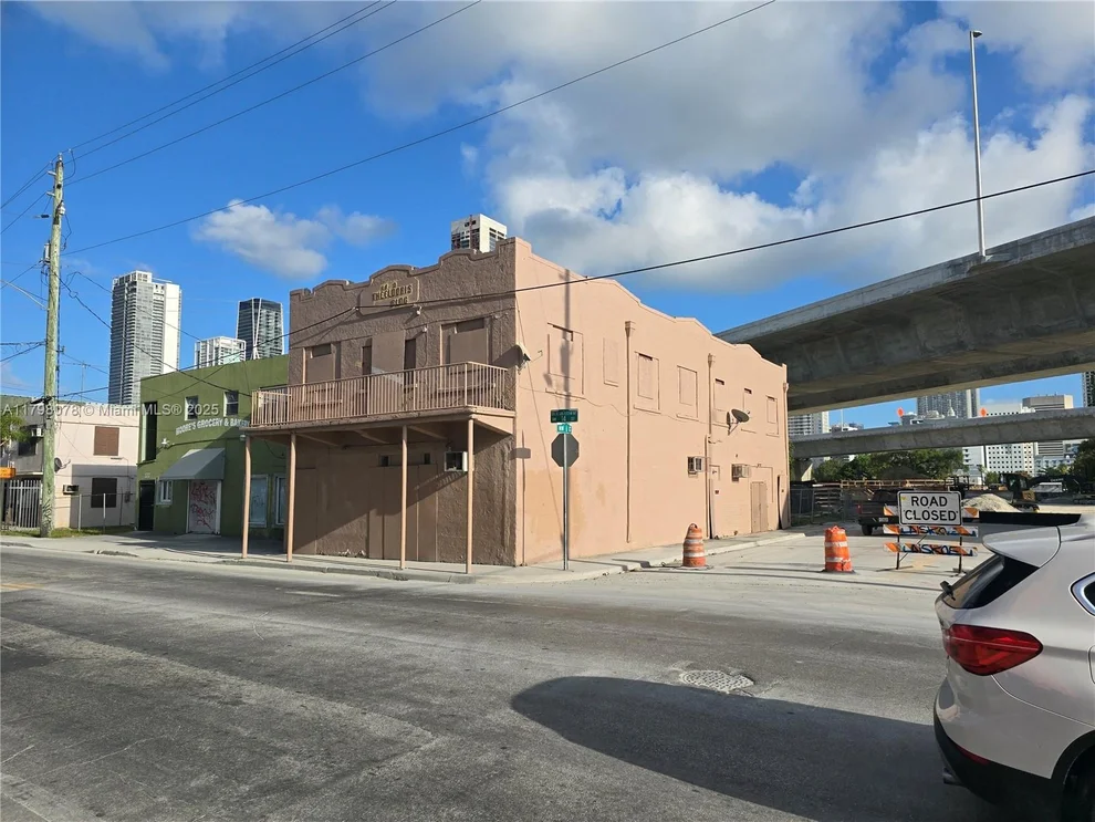Unit for sale at 130 NW 14th St, Miami, FL 33136