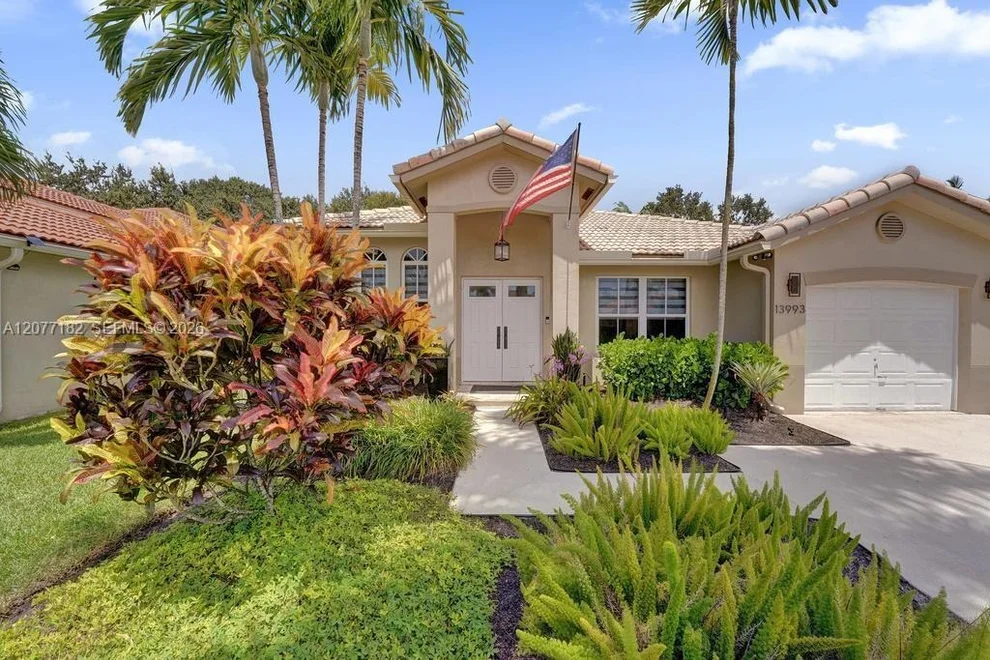 Unit for sale at 13993 N Cypress Cove Cir, Davie, FL 33325