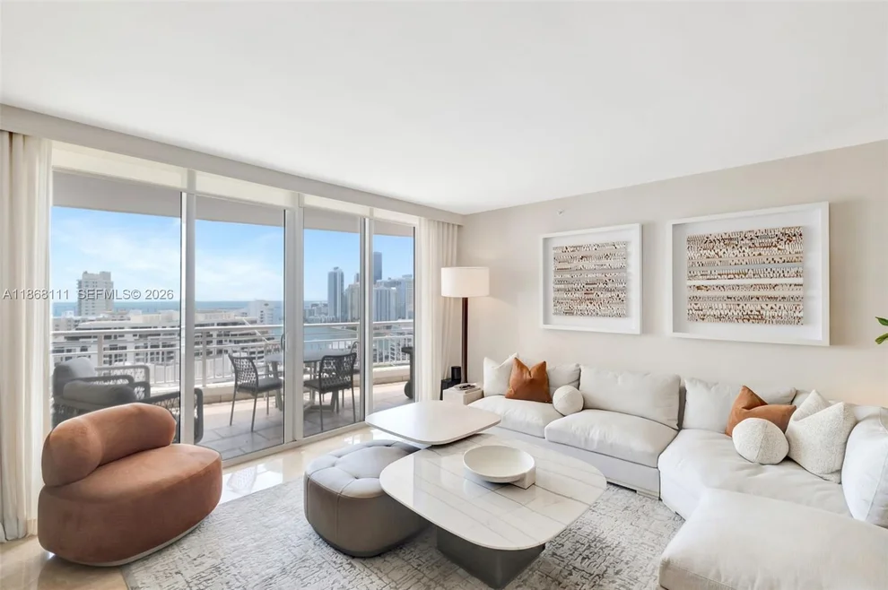 Unit for sale at 848 Brickell Key Dr, Miami, FL 33131