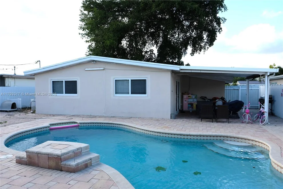 Unit for sale at 7000 SW 10th St, Pembroke Pines, FL 33023