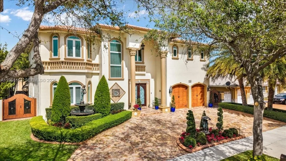Unit for sale at 7851 NW 166th Ter, Miami Lakes, FL 33016