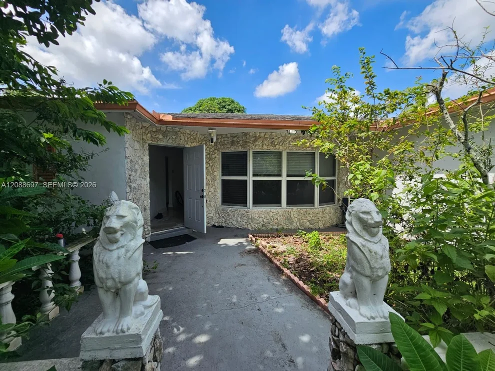 Unit for sale at 830 SW 50th Ave, Margate, FL 33068