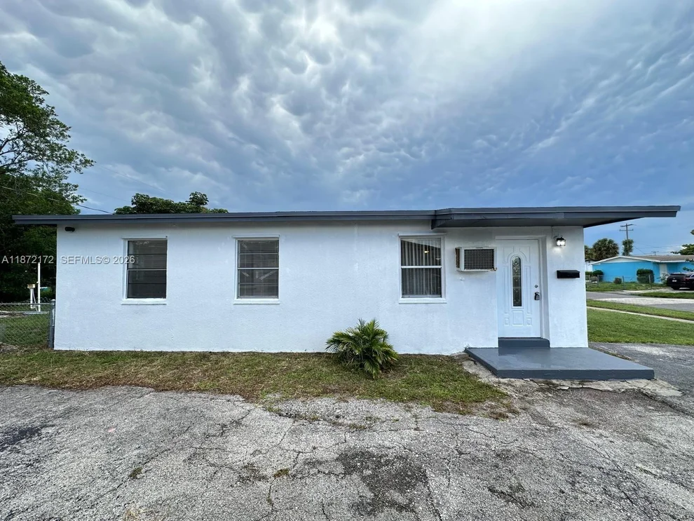 Unit for sale at 1344 9th St, West Palm Beach, FL 33401