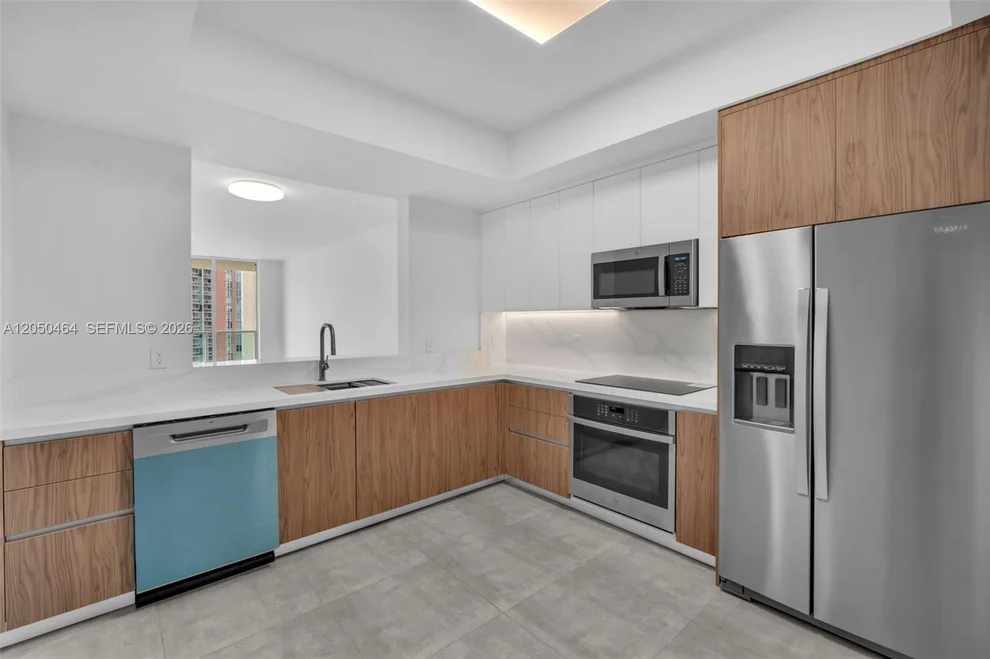 Unit for sale at 3340 NE 190th St, Aventura, FL 33180