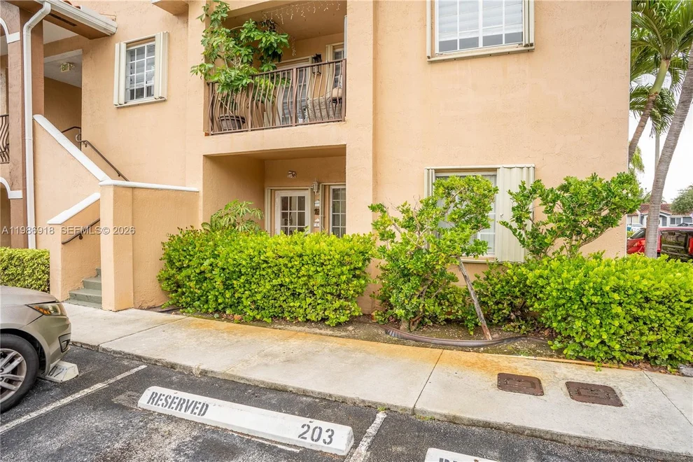 Unit for sale at 17425 NW 75th Pl, Hialeah, FL 33015