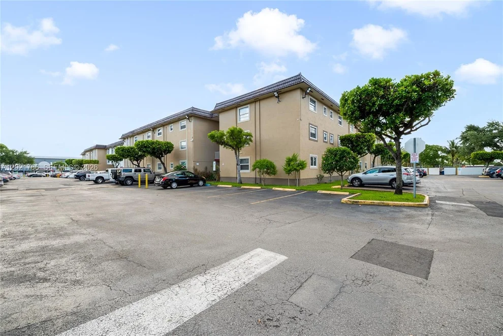Unit for sale at , Hialeah, FL 33012