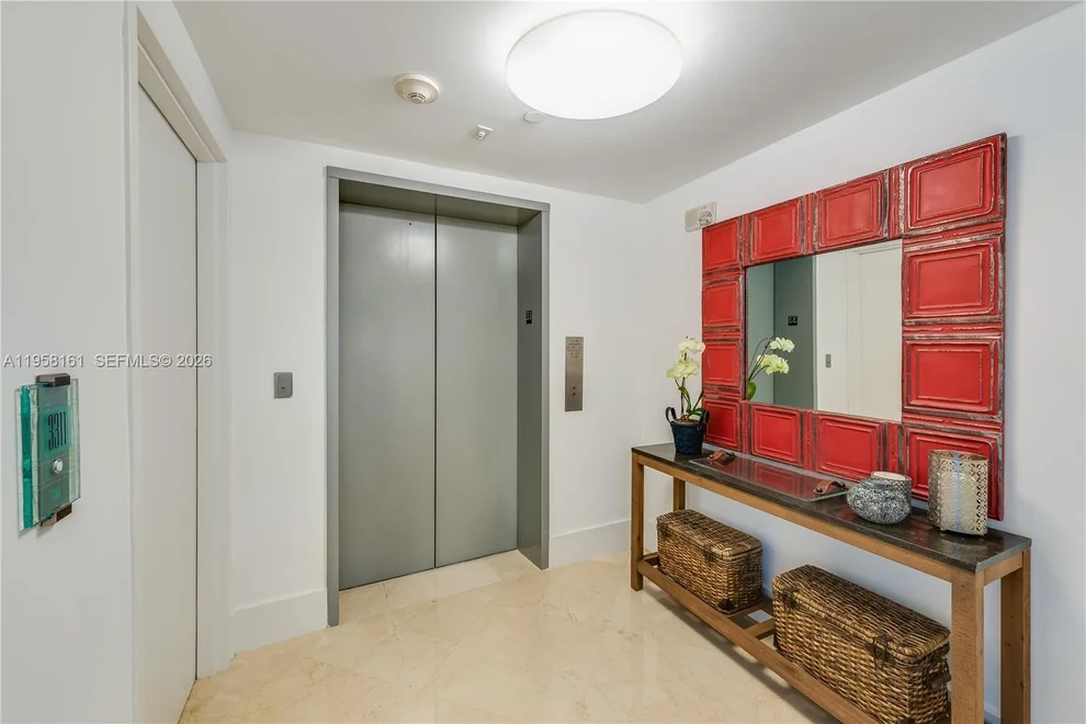 Unit for sale at 1331 Brickell Bay Dr, Miami, FL 33131
