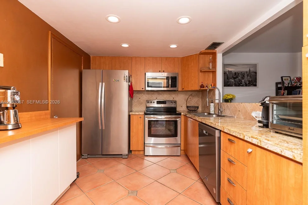 Unit for sale at 1020 Meridian Ave, Miami Beach, FL 33139
