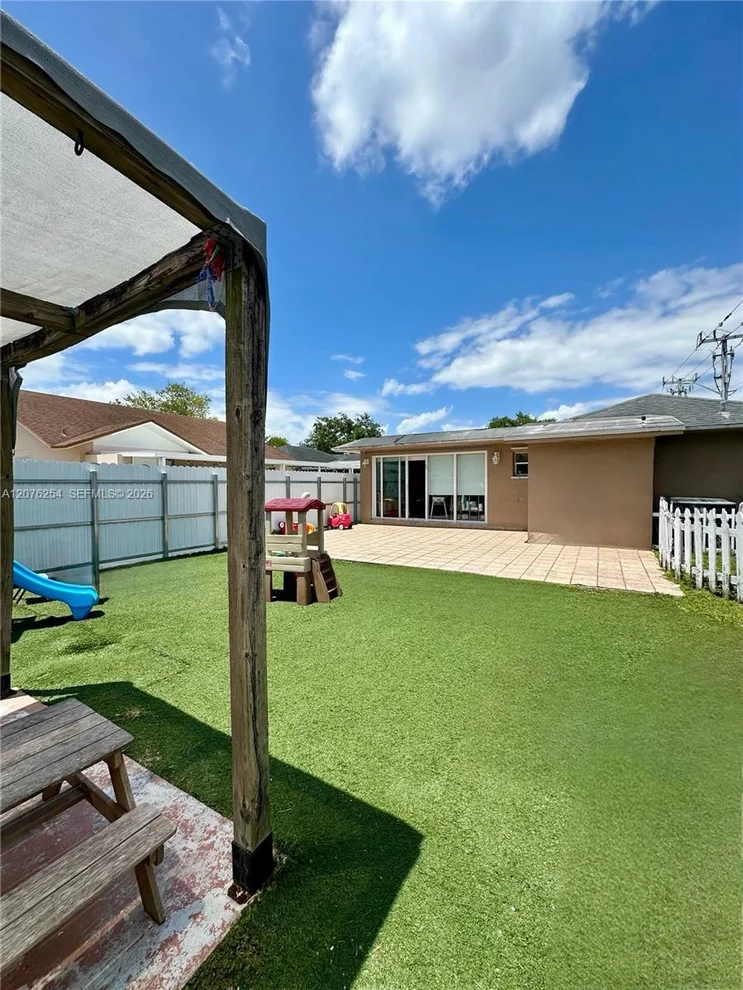 Unit for sale at 10330 Puerto Rico Dr, Cutler Bay, FL 33189