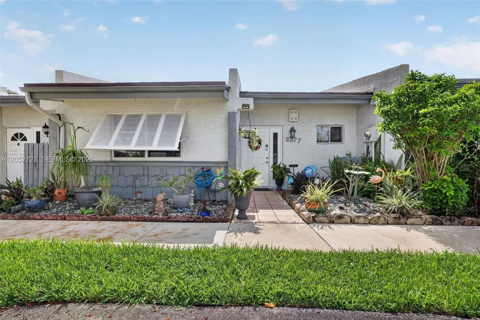 Unit for sale at 2377 N 37th Ave, Hollywood, FL 33021