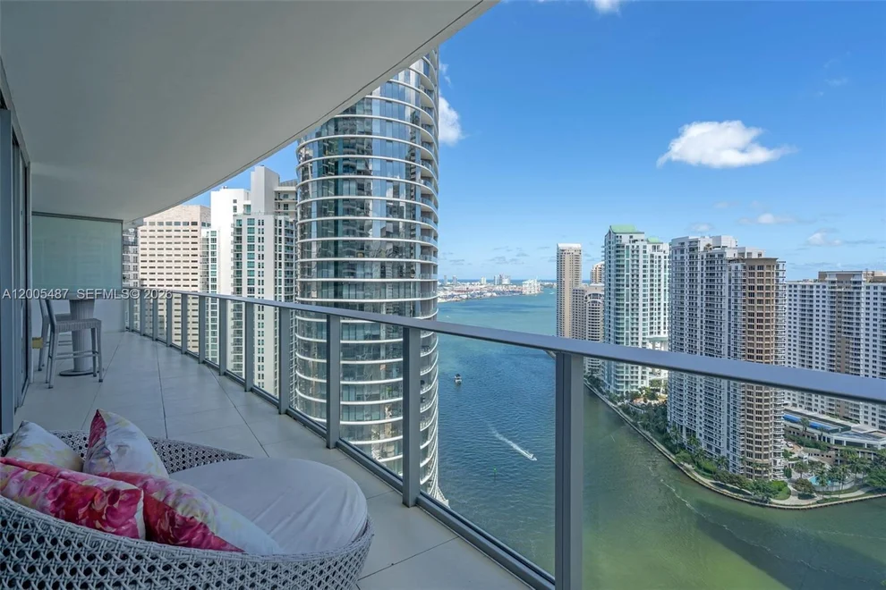 Unit for sale at 200 Biscayne Boulevard Way, Miami, FL 33131