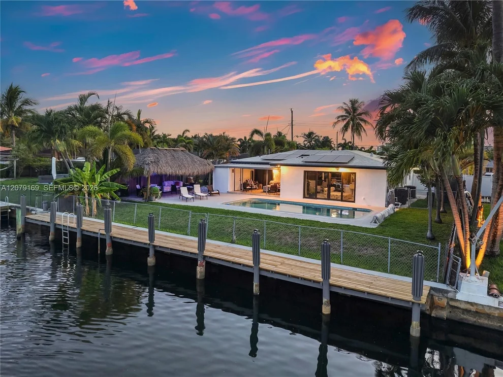Unit for sale at 380 SE 1st Ter, Pompano Beach, FL 33060