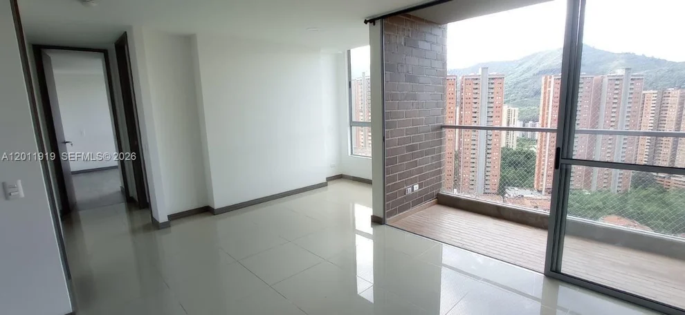 Unit for sale at 53-90 Calle 75 AA Sur,  055413