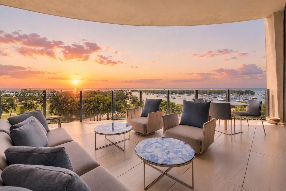 Unit for sale at 2811 S Bayshore Dr, Miami, FL 33133