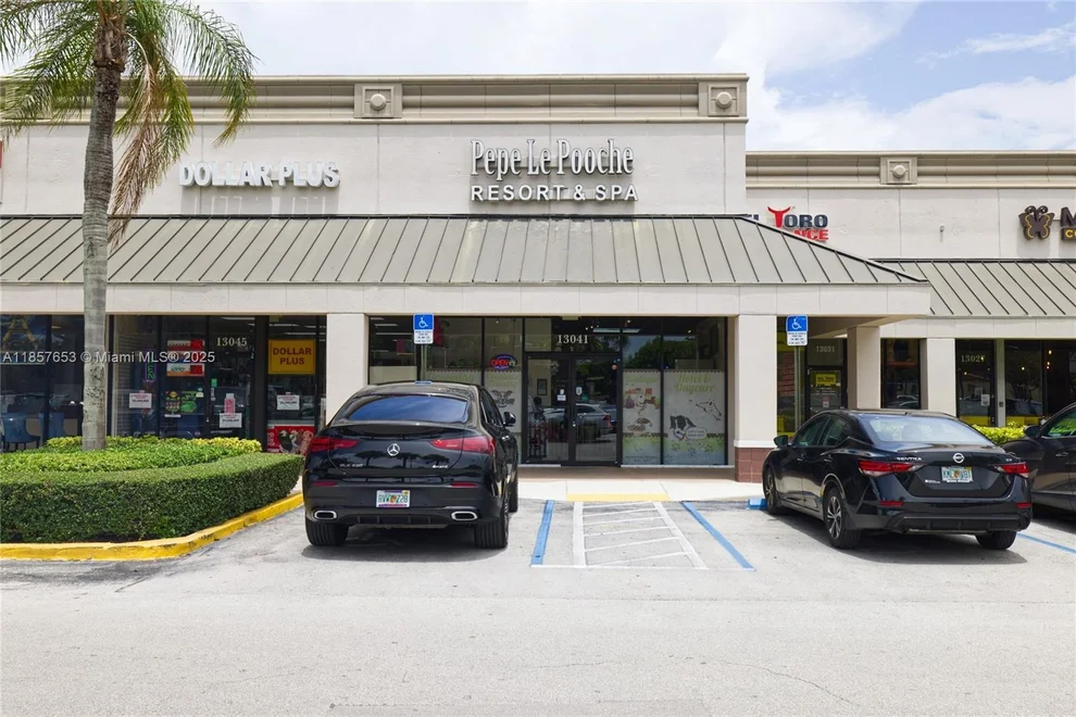 Unit for sale at , Kendall, FL 33186